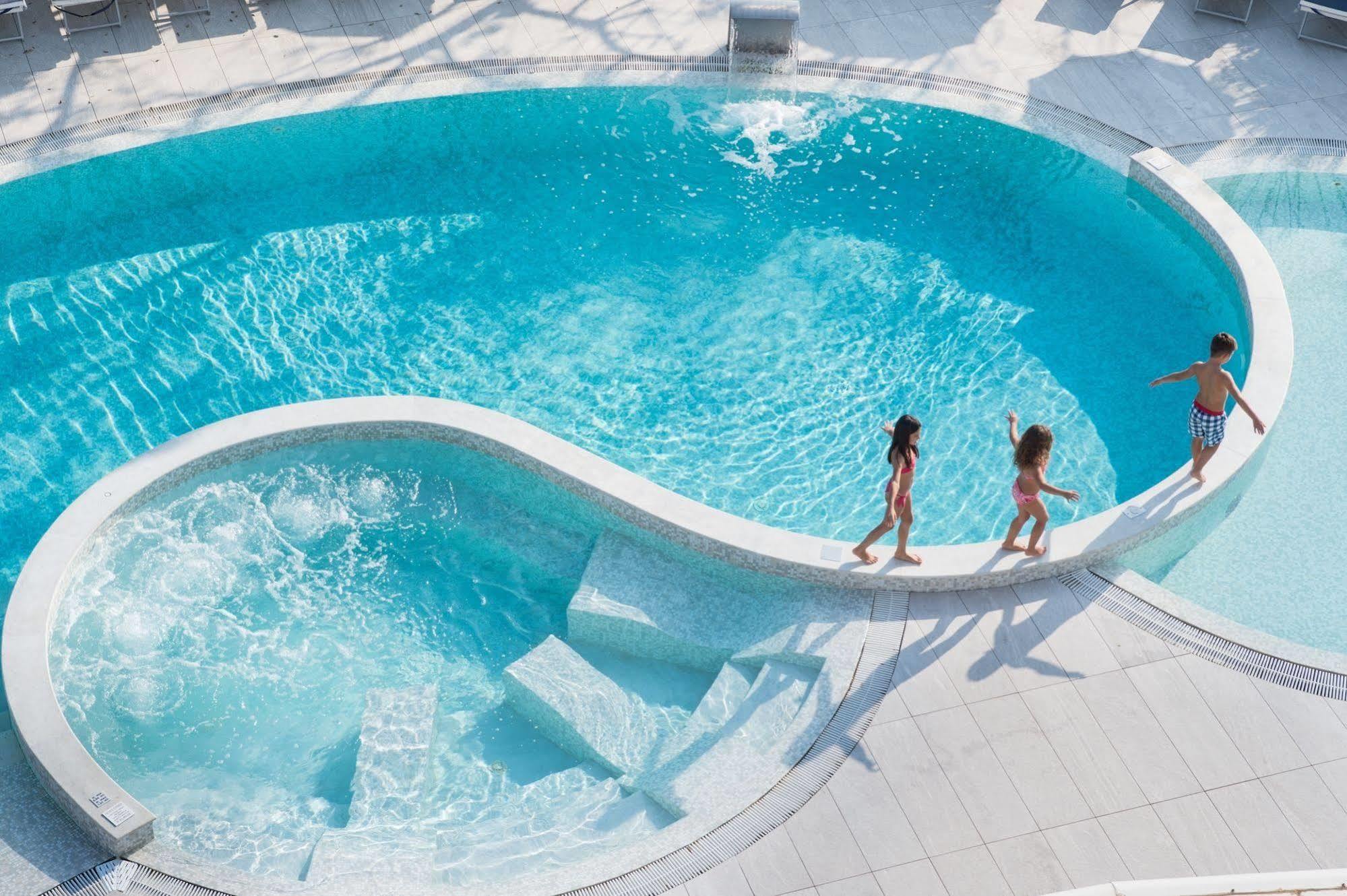 Blu Suite Resort Bellaria-Igea Marina Exterior foto